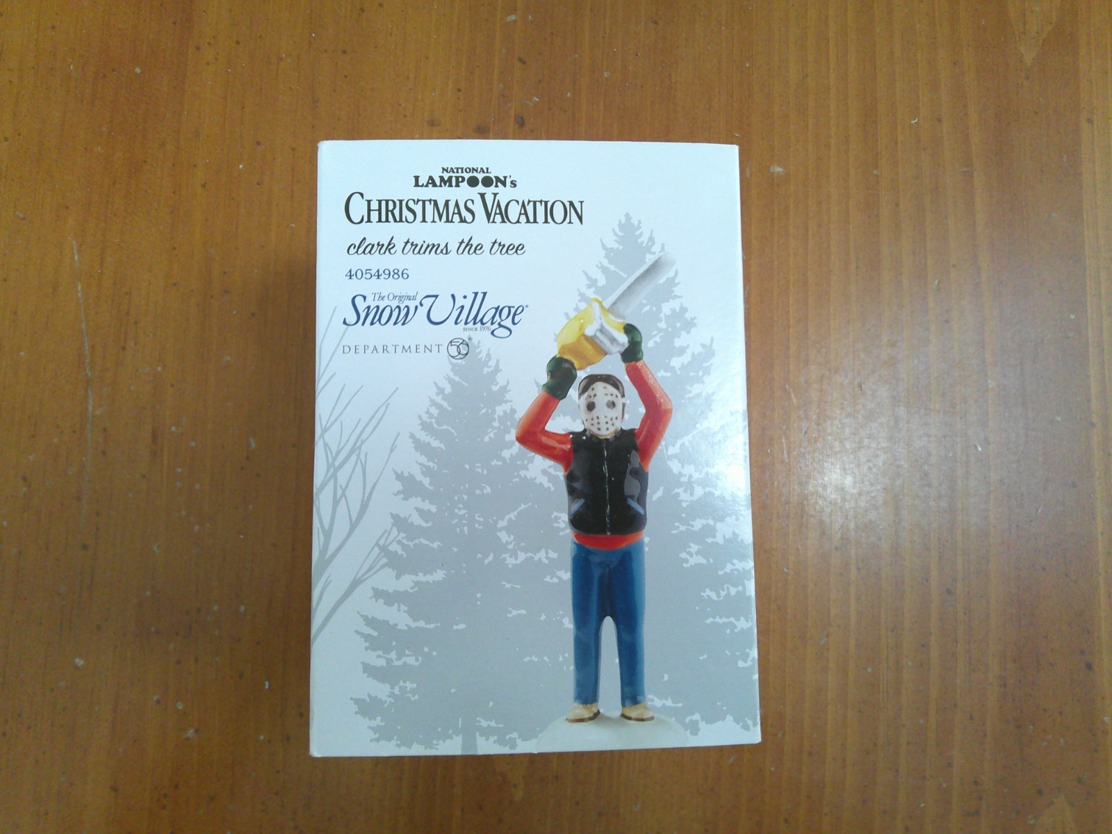 Dept 56 National Lampoon’s Christmas Vacation CLARK TRIMS THE TREE SHIPS FREE