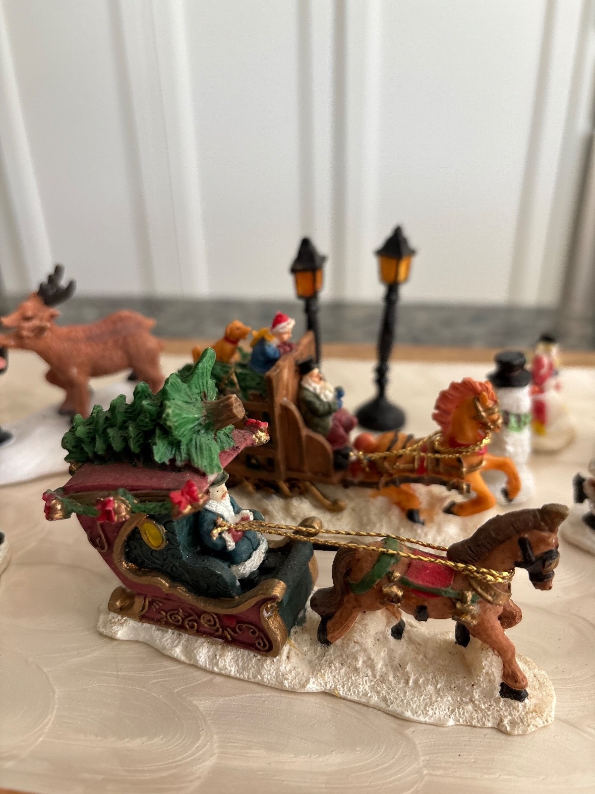 Christmas Village Figurines 11 pcs Snowmen Horse and Sleigh Dogs Deer