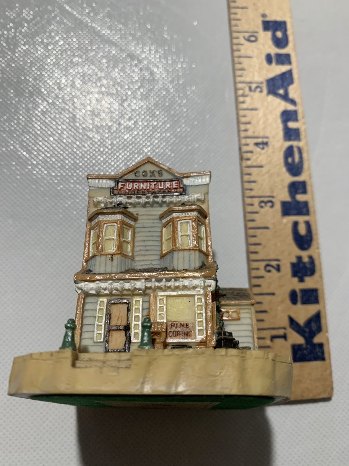 New Open Box Vintage Liberty Falls Cox’s Furniture & Undertakers AH38 1993