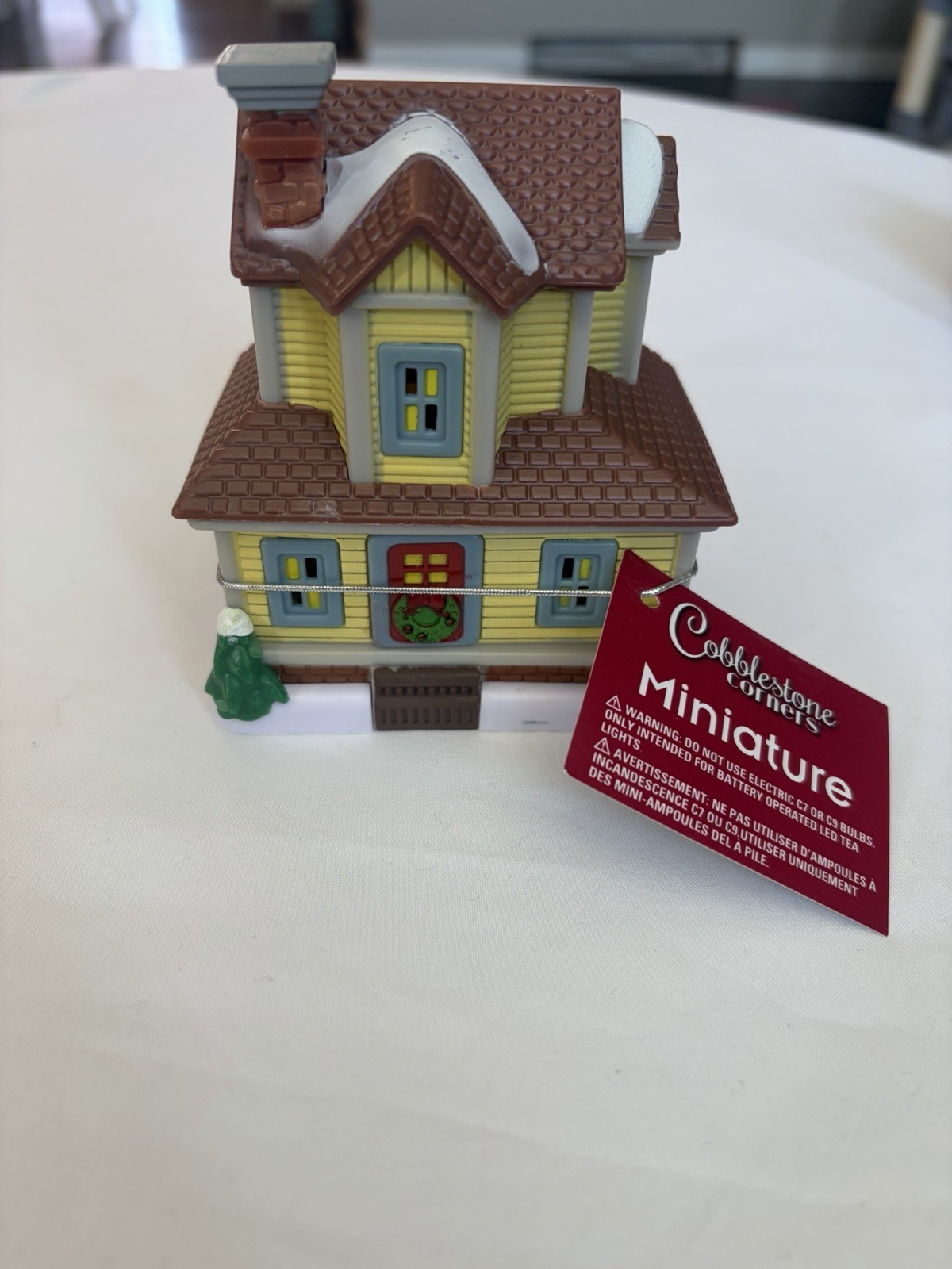 Cobblestone Corners Miniature Yellow House Christmas Village Decor w/ Tag