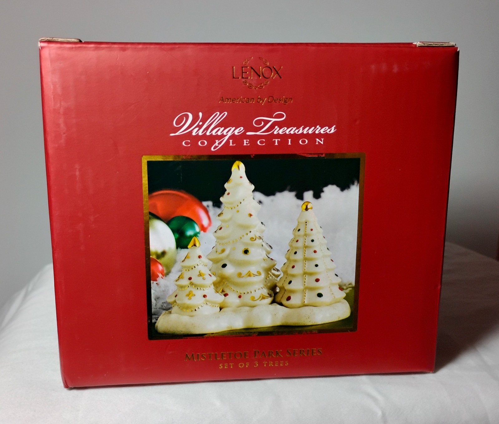 LENOX MISTLETOE PARK set of TREES — Village Treasures series NEW