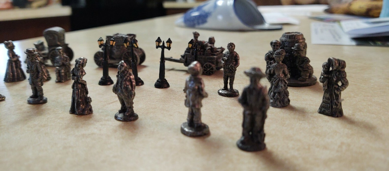 Ceramic Village 23 Carriages And Peoples Pewter IRS Figurines Miniatures