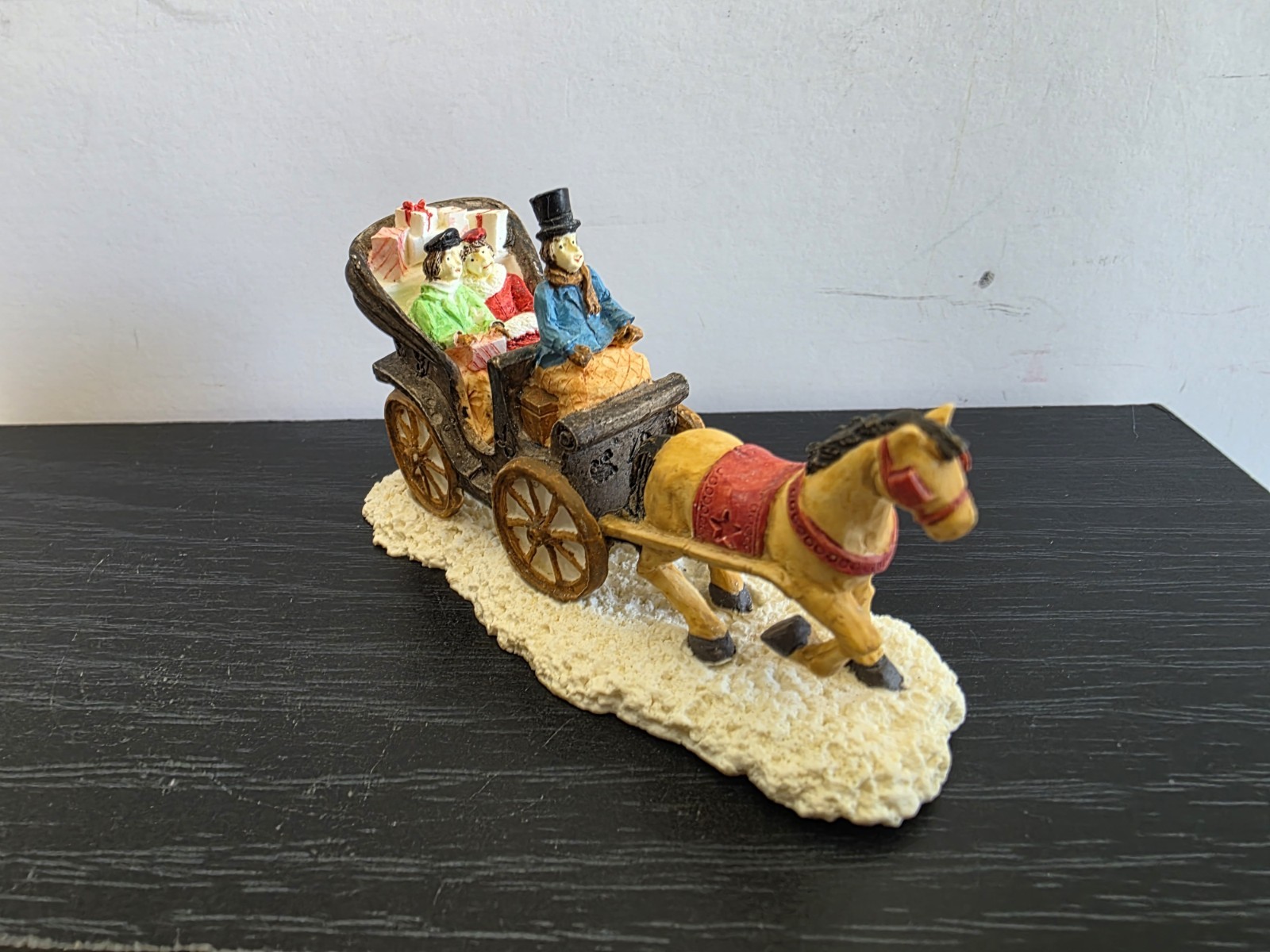 Mercuries USA Horse and Carriage Figurine Christmas Village 1995
