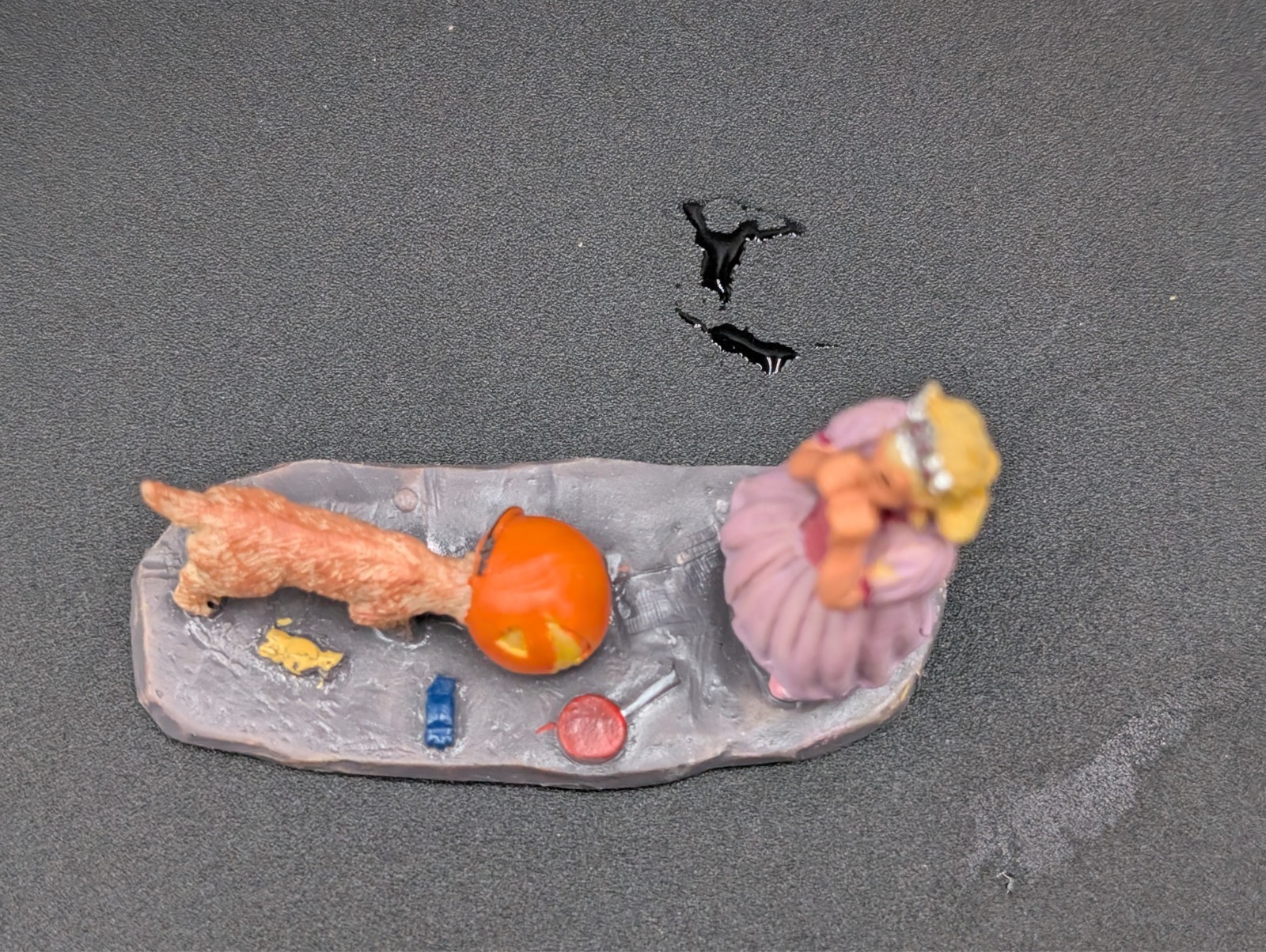 Lemax candy theif princess dog Halloween Village accessory