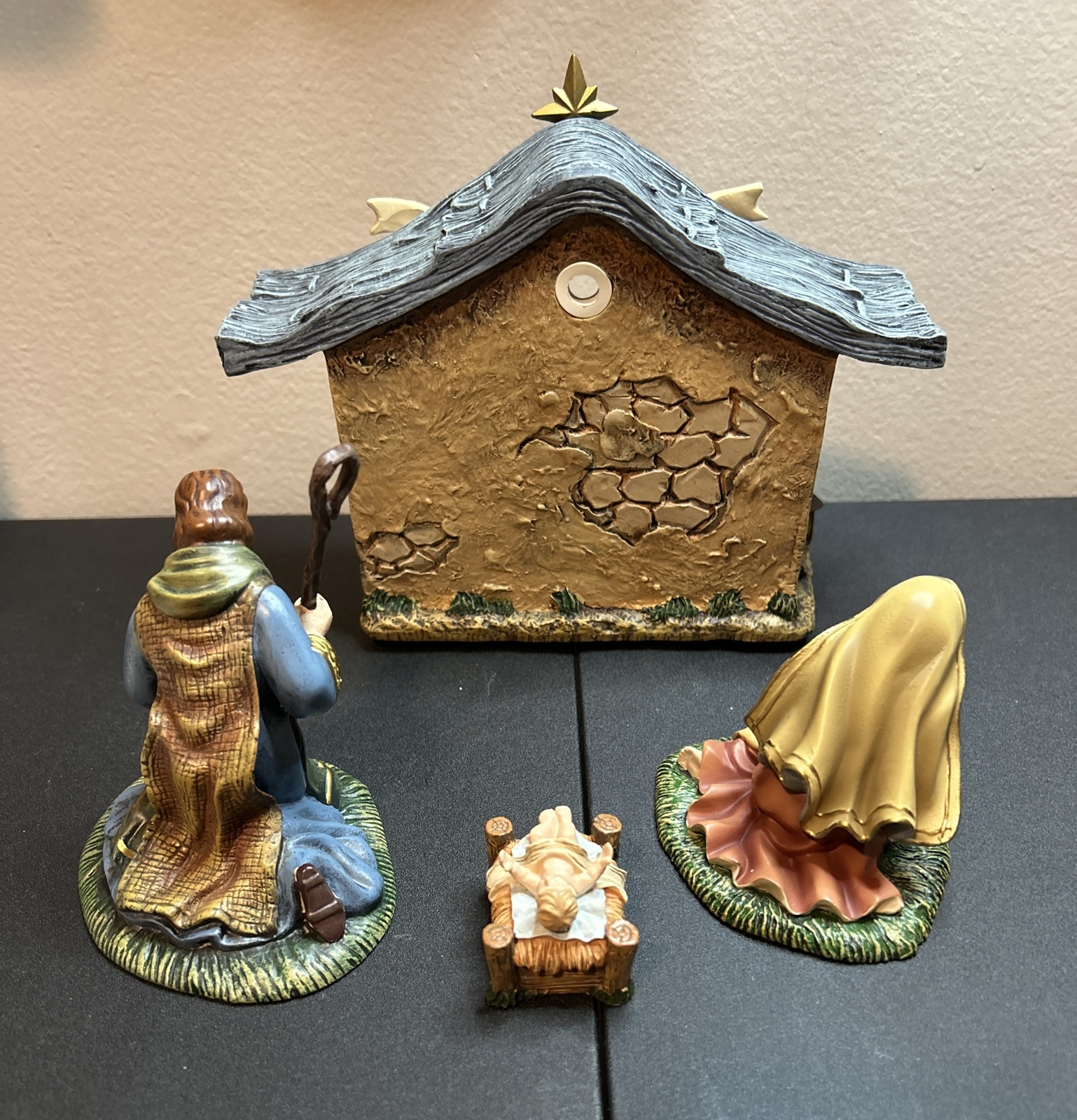 Thomas Kinkade Nativity Hawthorne Village Holy Family & Creche Joseph Mary Jesus