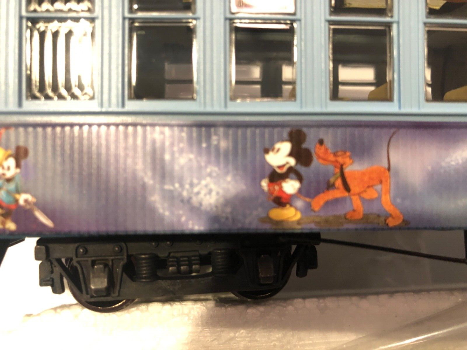 HAWTHORNE VILLAGE HO MAGIC OF DISNEY Loco, Tender,& Snow white Car