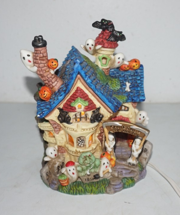 Spooky Hollow Grotesque Waxwork Porcelain Halloween House Village Light Up