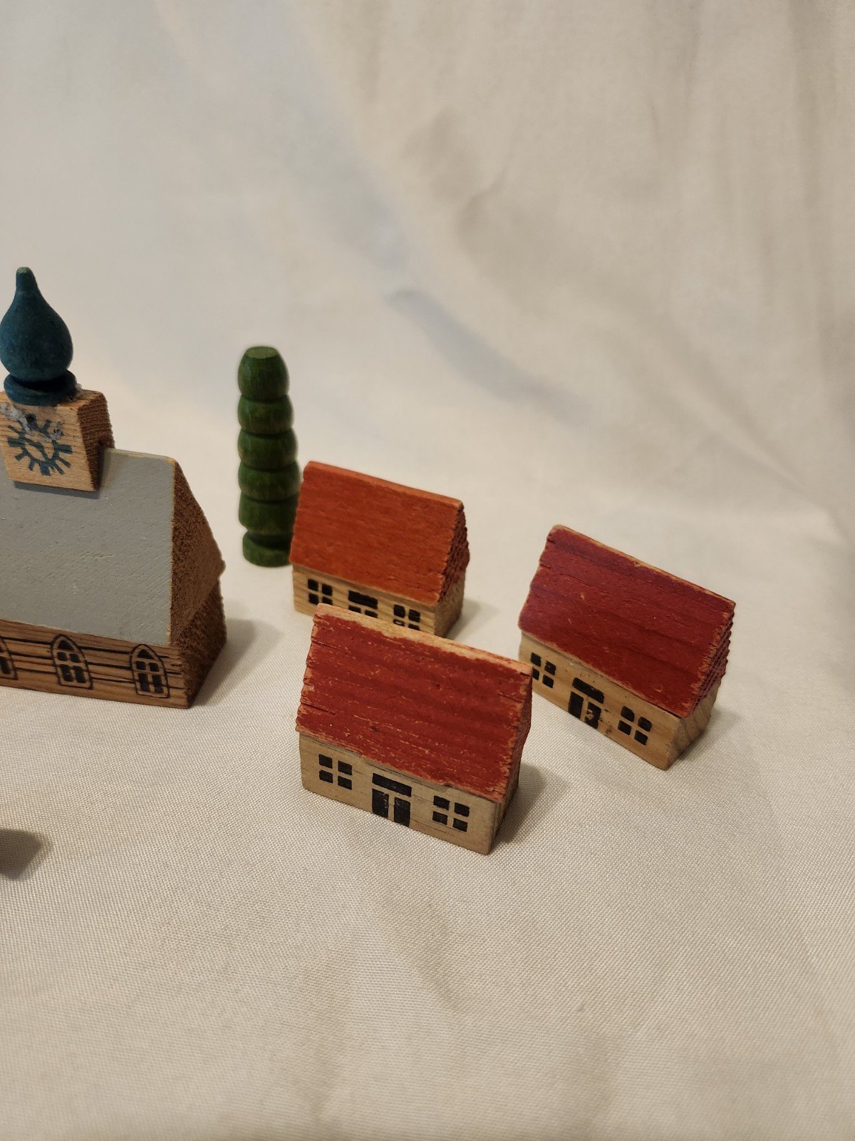 Vintage Erzgebirge Wood Town Hall Building w/6 Houses, 2 Trees & Horse~Germany