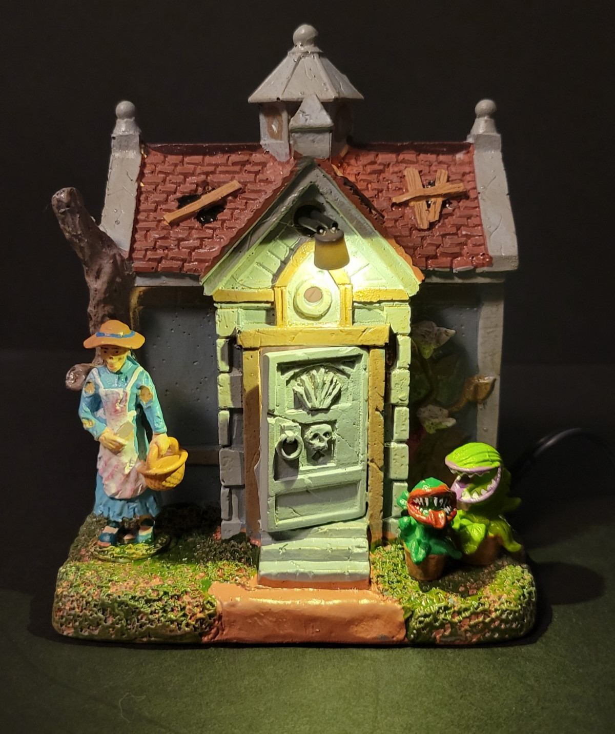 Lemax Spooky Town Halloween Village Grave Gardening 54436 Man Eating Venus Fly