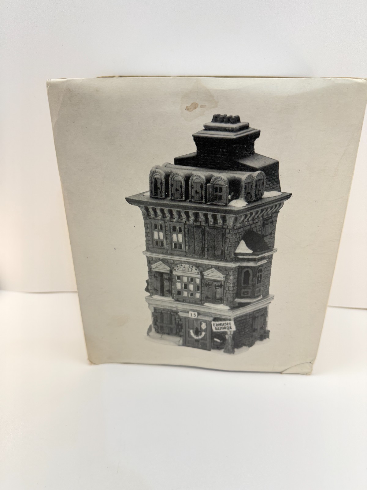 Dept 56 Dickens Village The Flat of Ebenezer Scrooge Porcelain House 5587-5