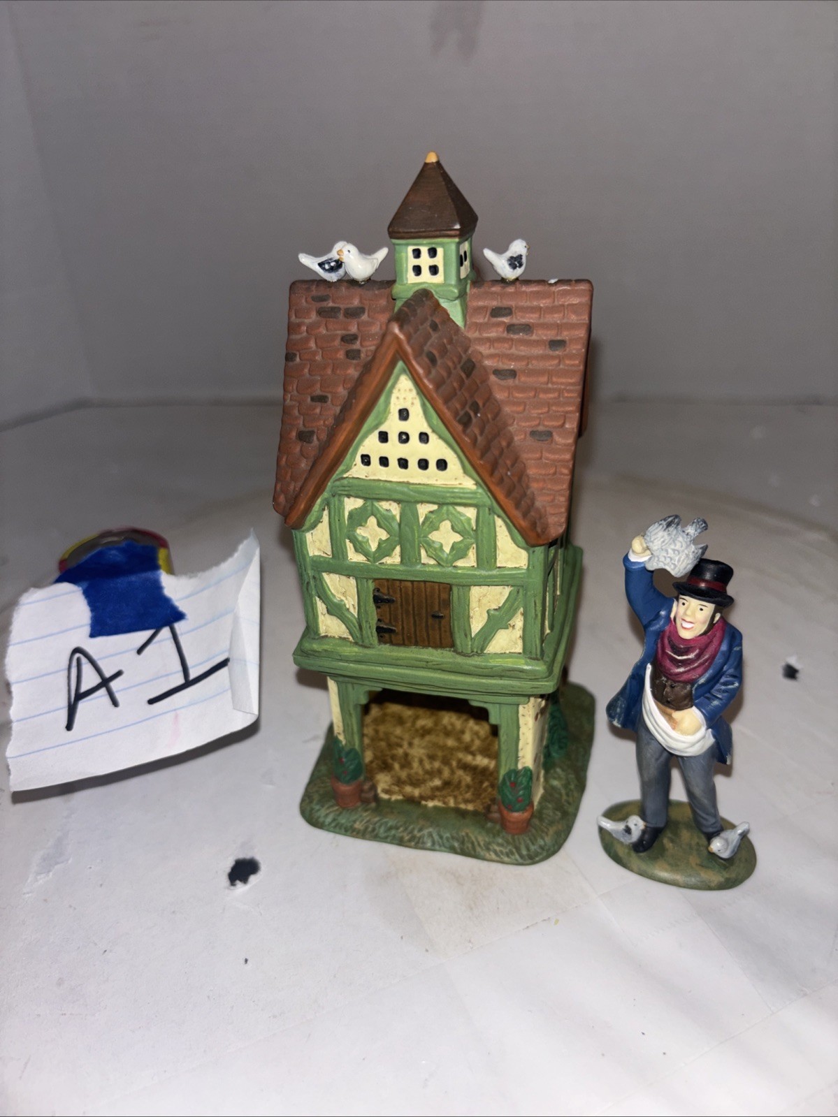 Department 56 Dickens Village, Hedgerow Dovecote #56.58524