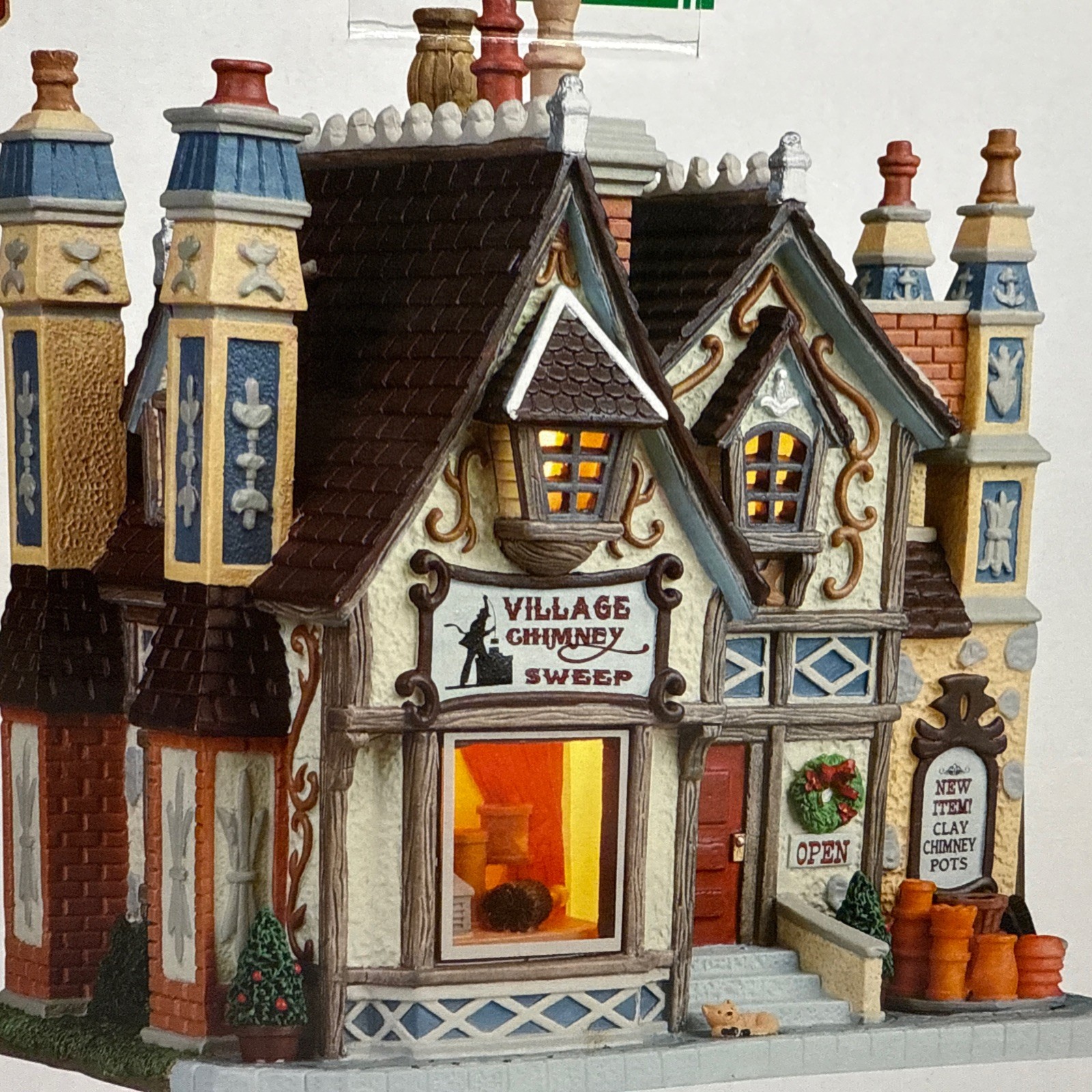 Retired 2009 Lemax Village Chimney Sweep Coventry Cove Christmas 95875 Lighted