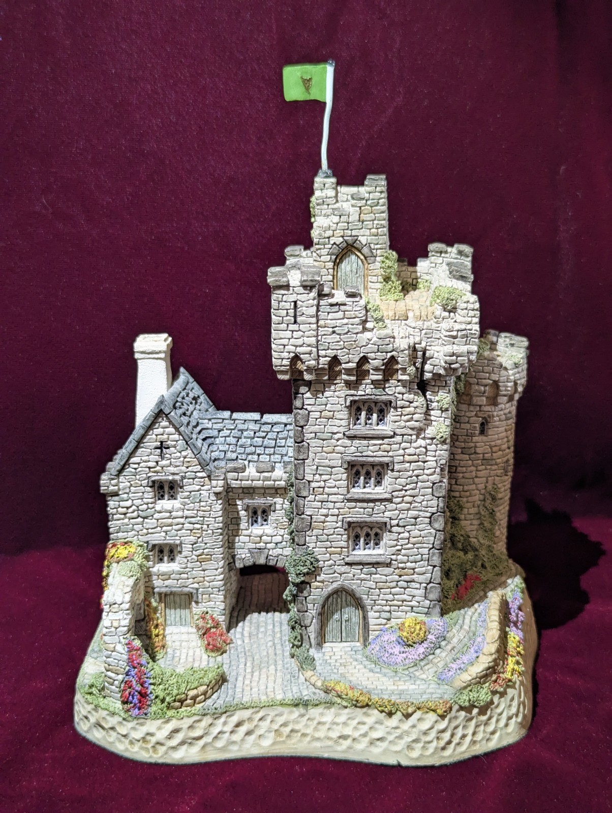 DAVID WINTER 1992 O’Donovan’s CASTLE – The IRISH Collection Home Decor Miniature