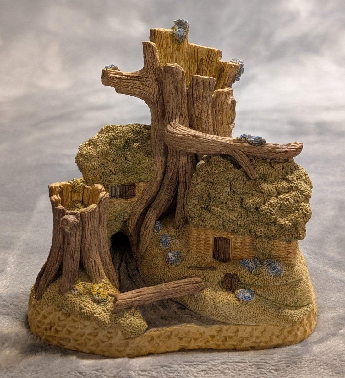 1986 David Winter Cottages “Robin Hood’s Hideaway” Collector’s Piece No. 1 w/COA