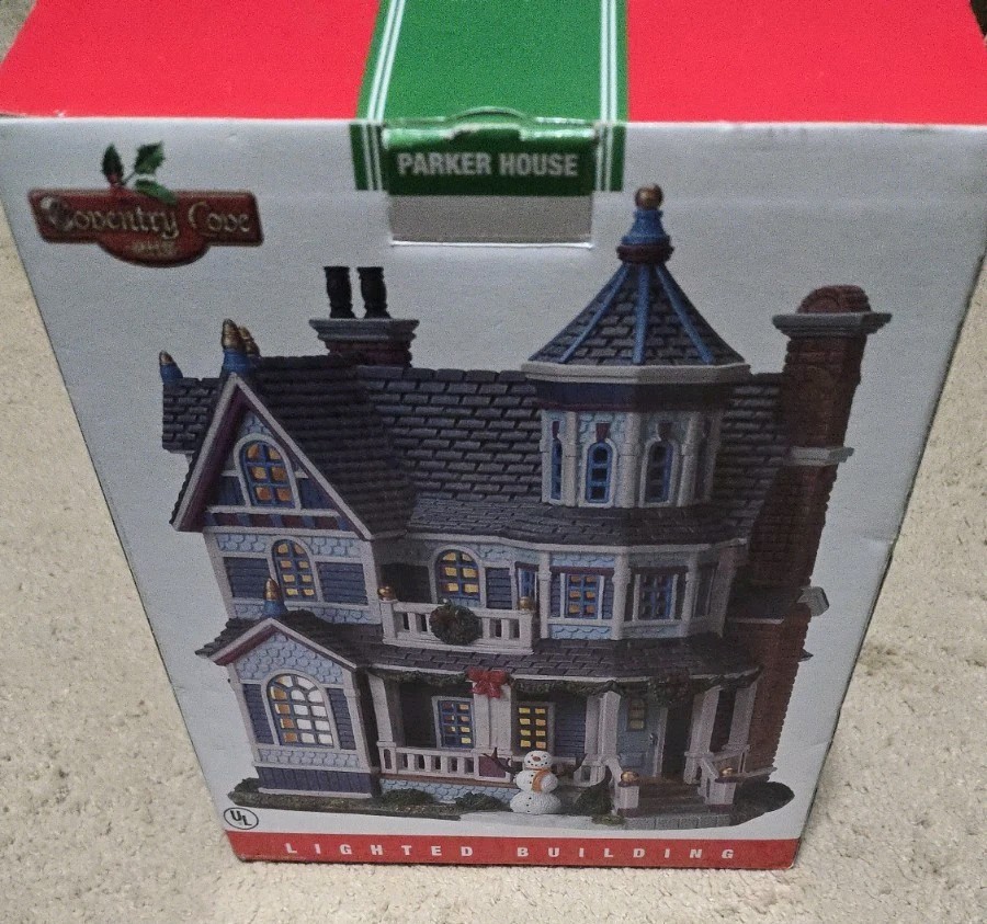 NEW COVENTRY COVE by Lemax PARKER HOUSE 2007 Collect. # 75599KM LIGHTED BUILDING
