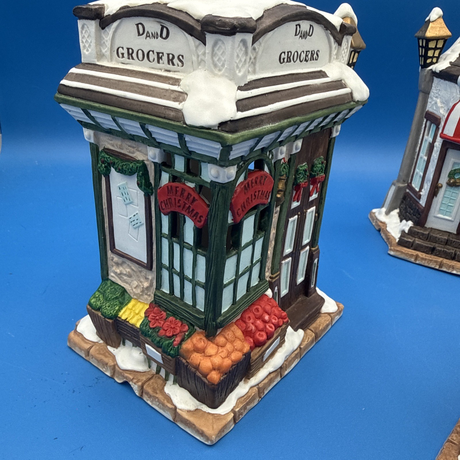 Vintage 1990’s Mercuries Christmas Village -set Of 5 Stores w/ Light Cord