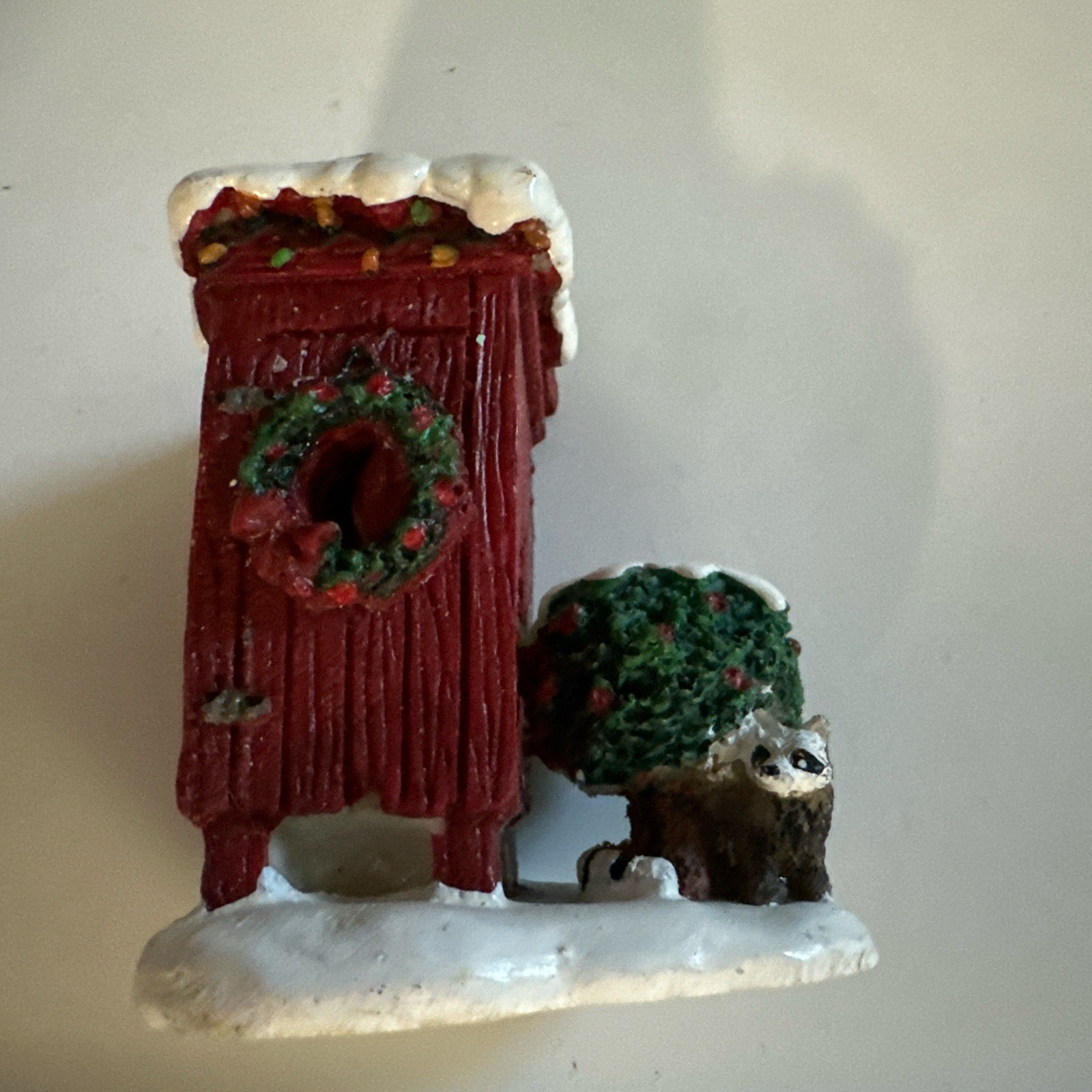 Lemax “Outhouse” #24492 – Village Outhouse w/Raccoon