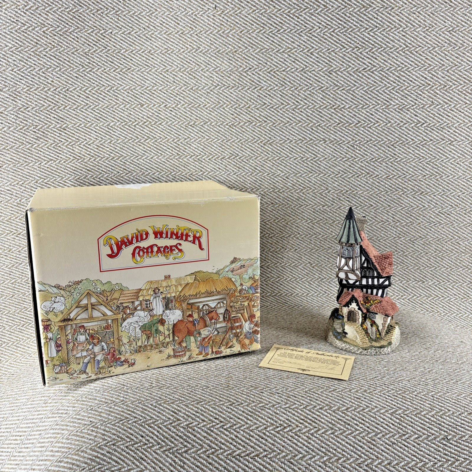 David Winter Cottages – There Was A Crooked House 1986 Figurine