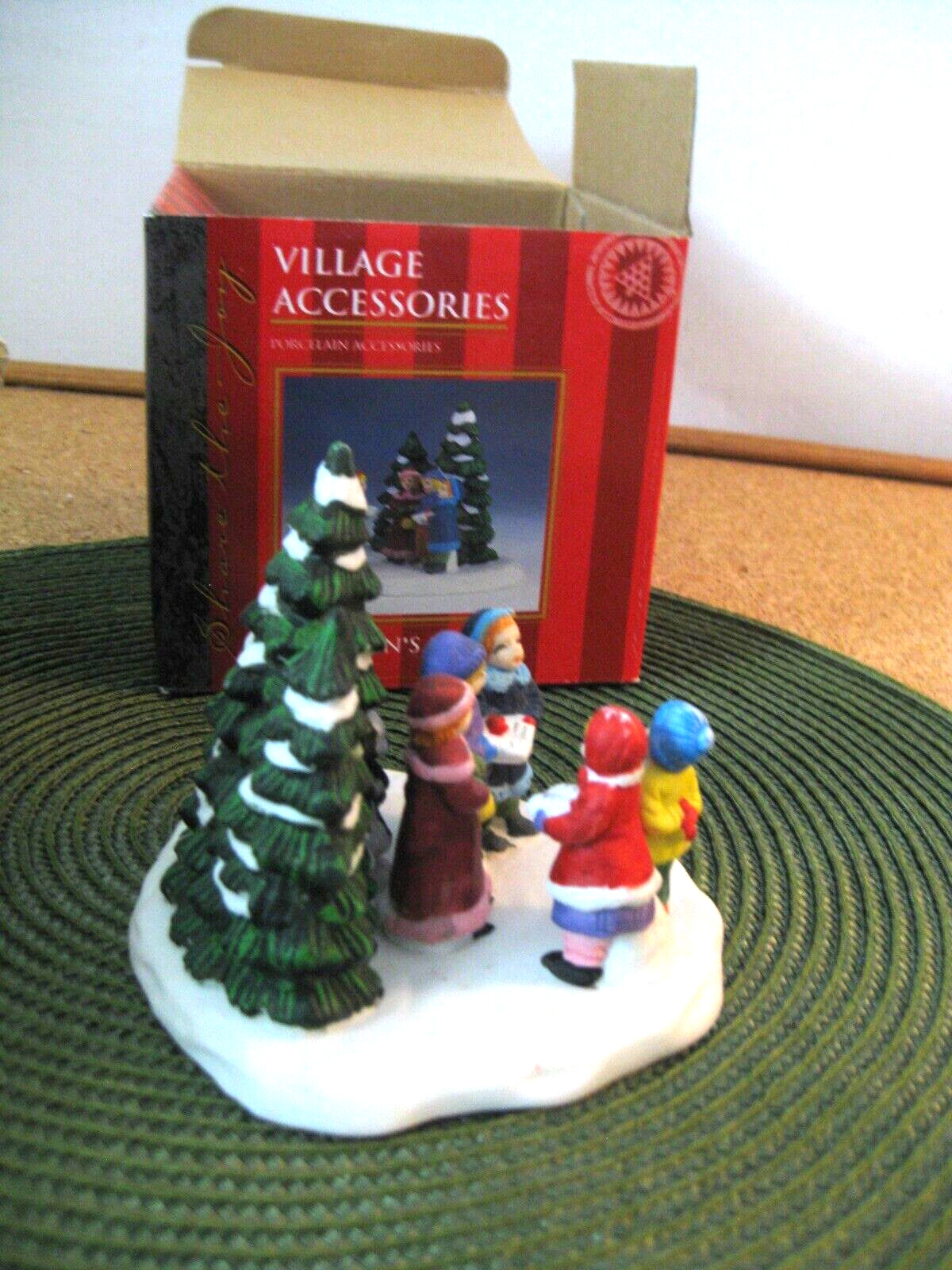 Vtg Porcelain Share the Joy Childrens Choir Christmas Village Accessory #5017908