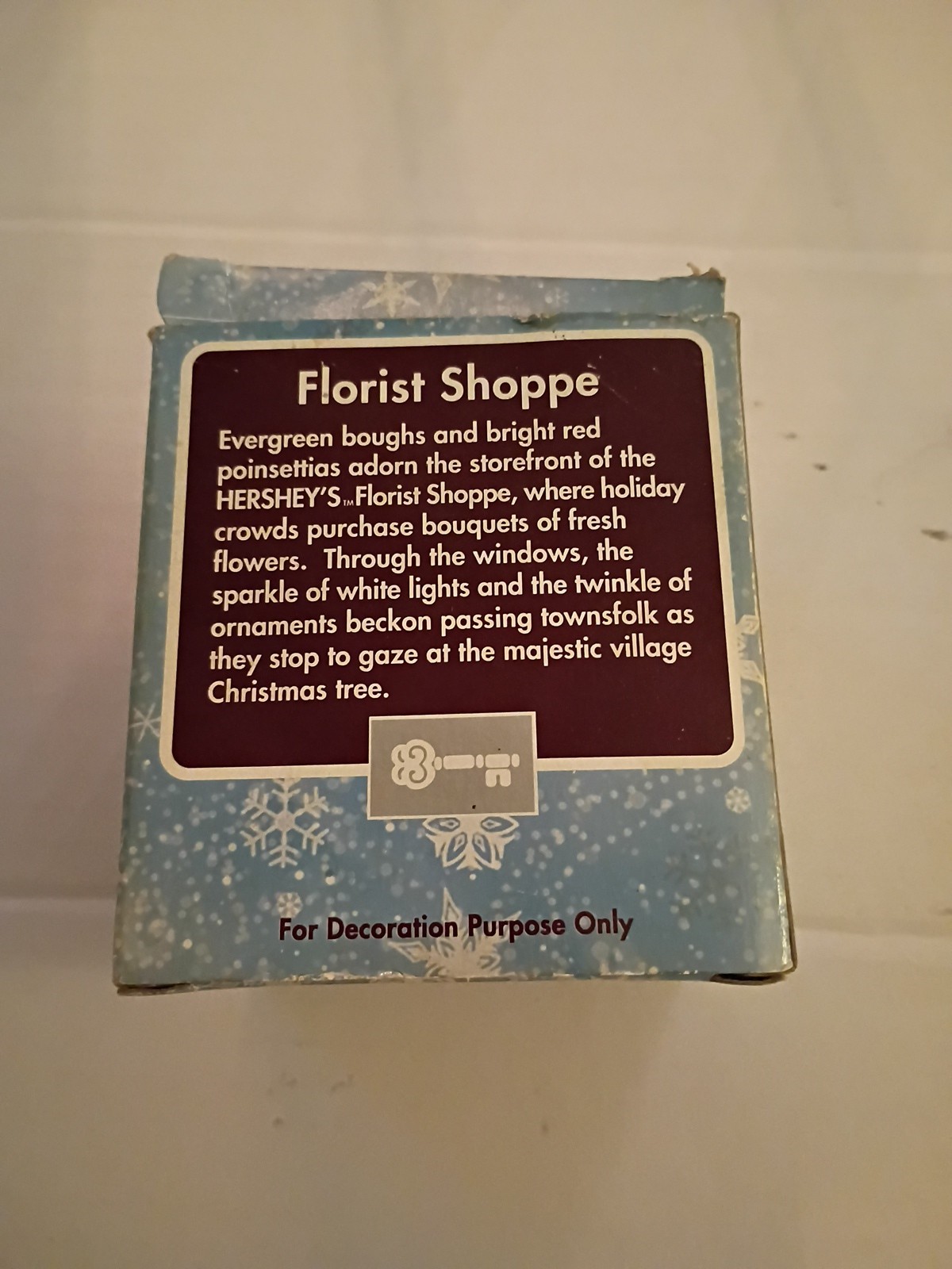 2001 Hershey’s Holiday Village Fresh Flower Cart Florist Shoppe Accessory NIB