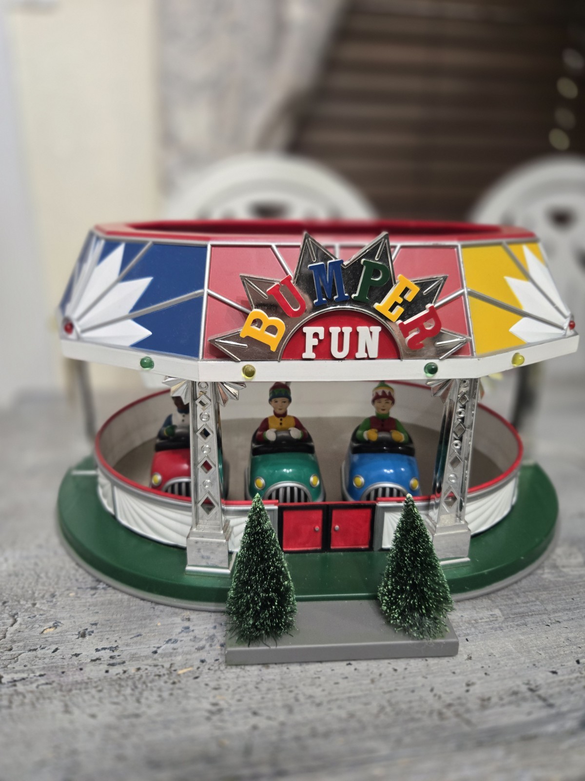 Department 56 52500 Village Bumper Fun Ride Animated with 3 Cars