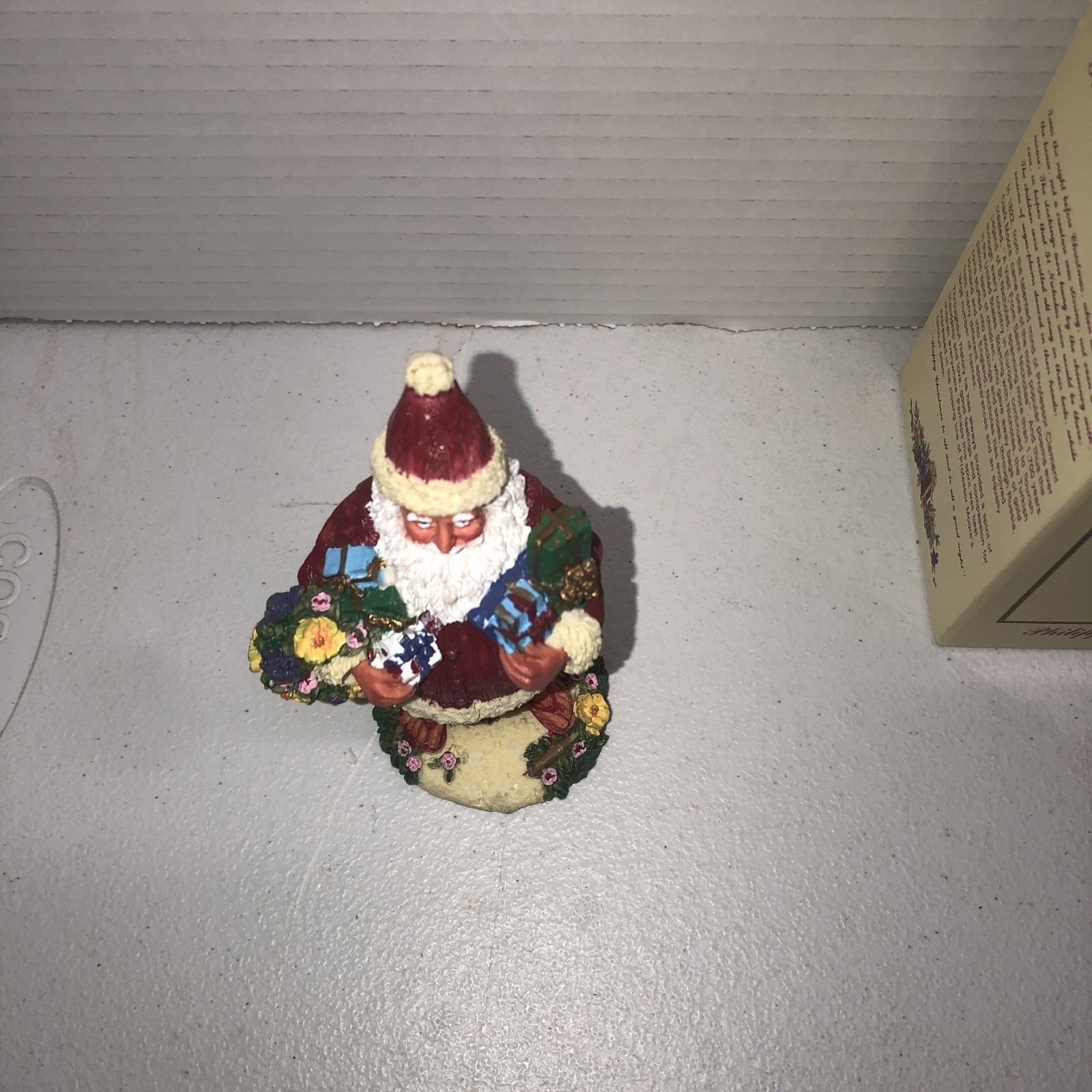 Internation Collection Figure Filipino Santa Claus SC35 1998 Missing Ornament