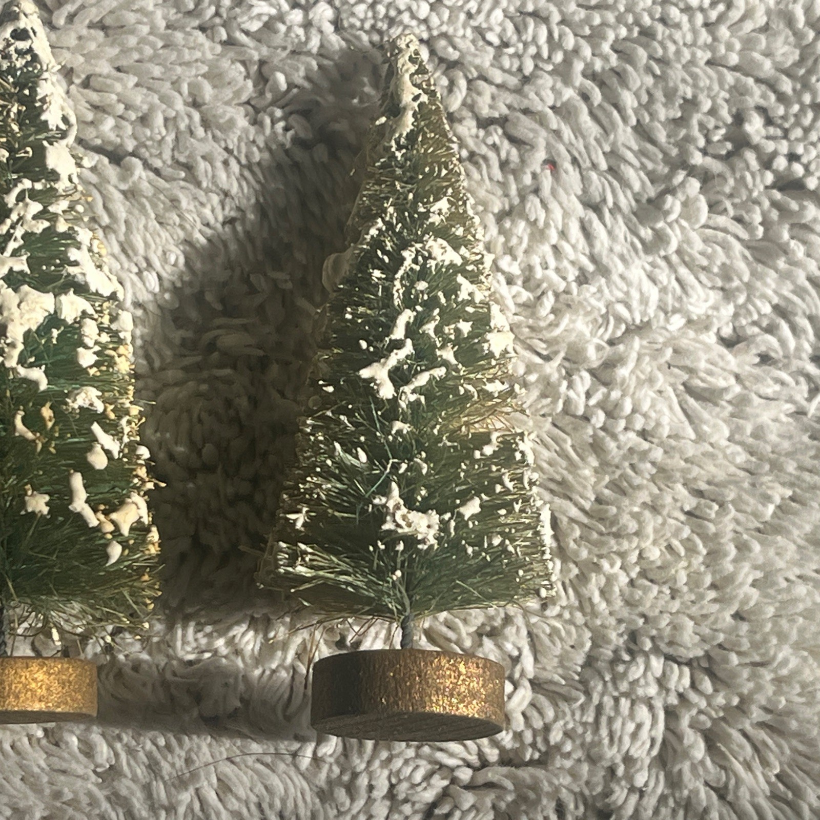 Lot Of 8 Vintage Bottle Brush Christmas Village Flocked Trees Wood Base 3” – 4”