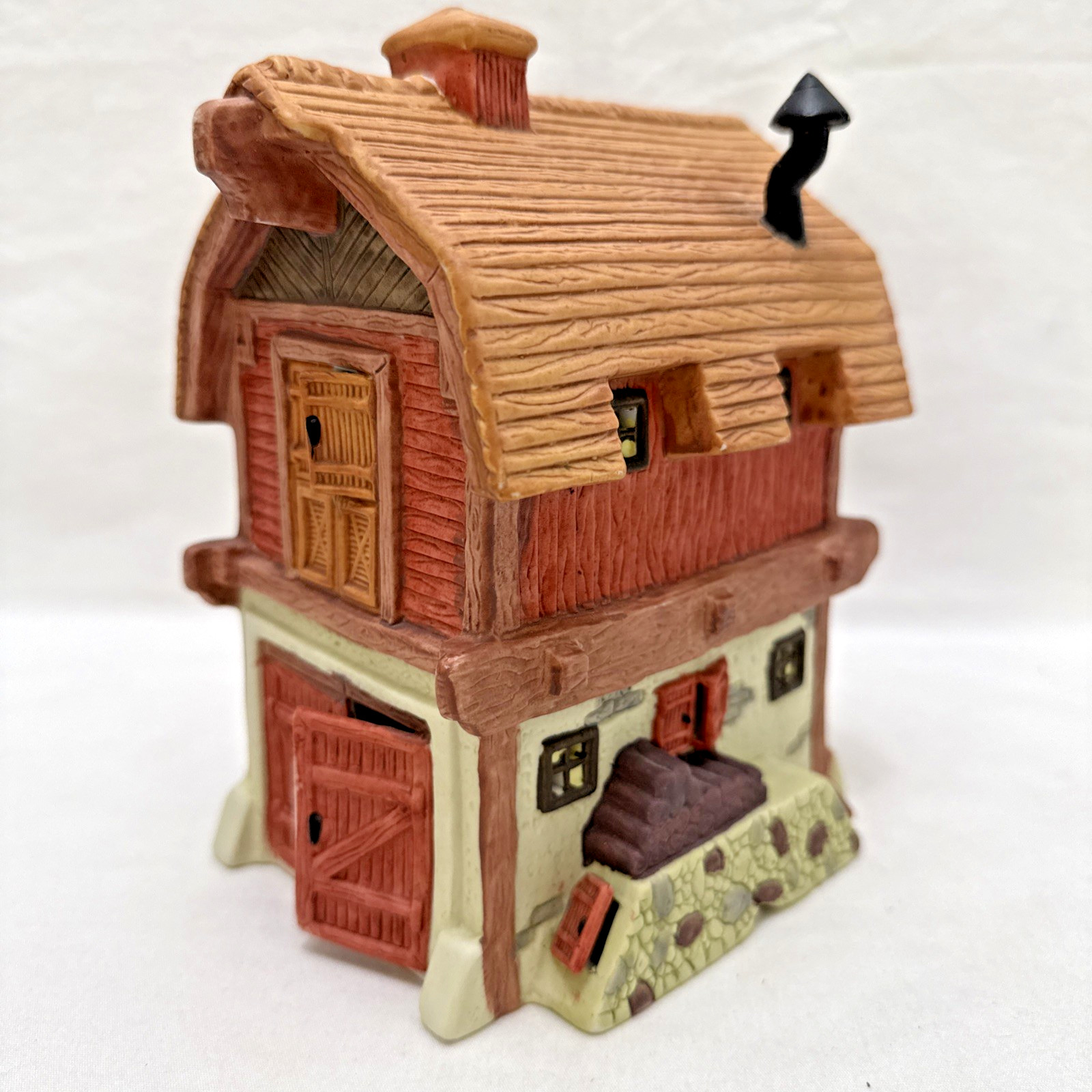Santa’s Best 1994 Keller’s Barn Lighted Christmas Village Our Town no cord