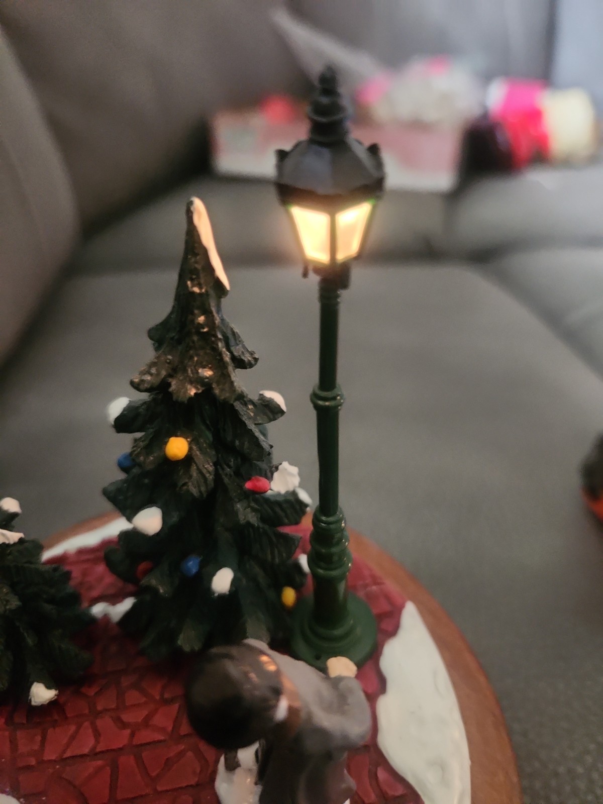 Music Box Dickens Lights up & Plays Wish You Merry Christmas Tiny Tim & Scrooge