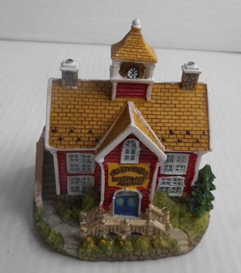 Liberty Falls Red Secondary School 1998 Collection AH158 3 5/8″ Tall Building