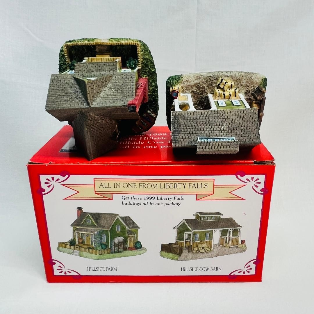 VINTAGE 1999 Liberty Falls Hillside Farm #HSE8a Cow Barn #HSE8b See Size Descrip