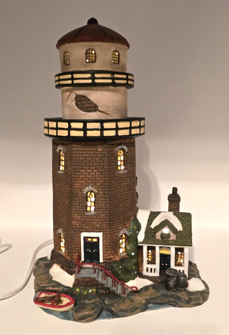 VTG 2000 Santa’s Workbench Collection Classic Series Standing Stones Lighthouse