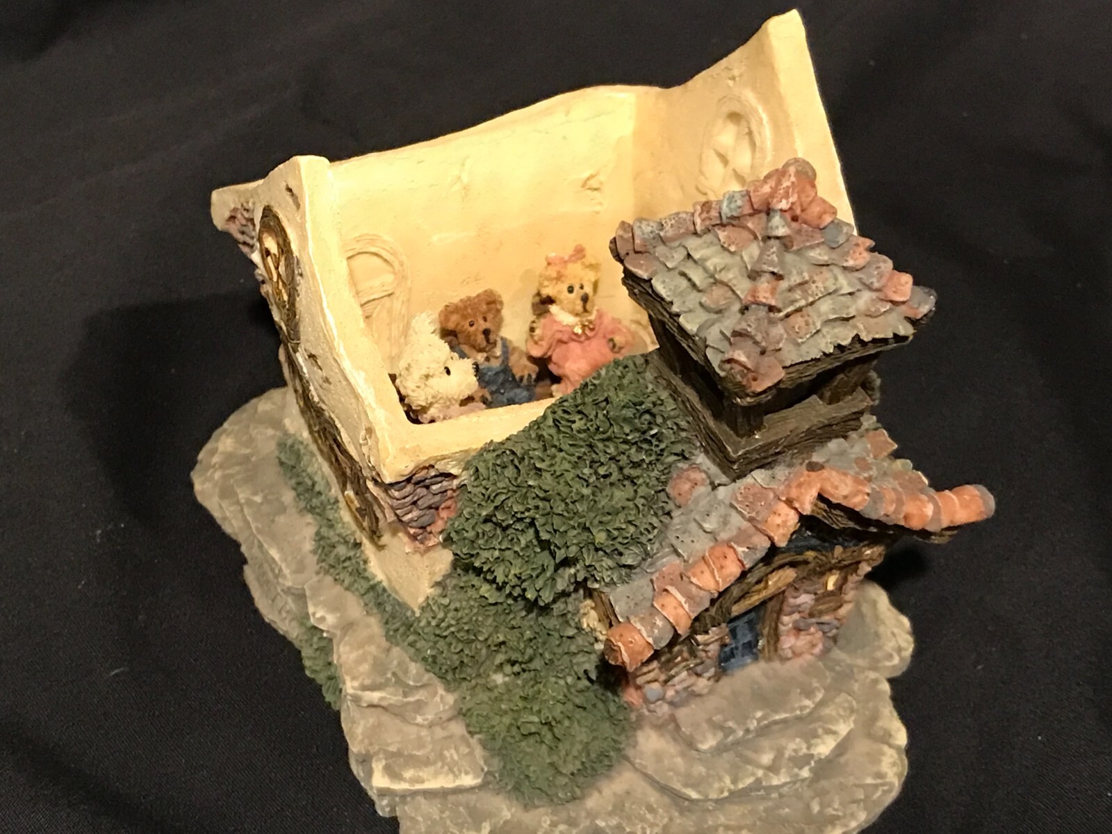 Boyds Bearly Built Villages Bearly A School Teacher Bear & Students Inside