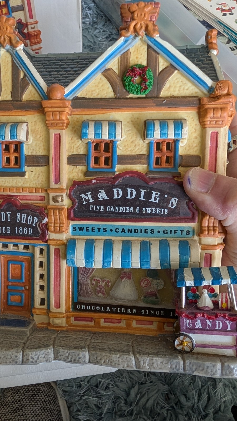 Lemax Coventry Cove Maddies Candy Shop Lighted Building NO CORD Some Damage