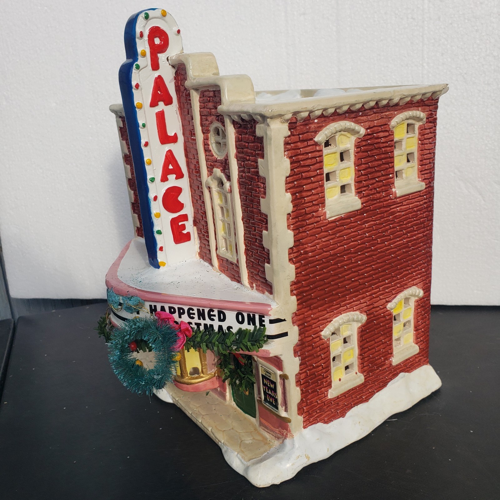 Palace Theatre “It Happened One Christmas” Christmas Main Street 1993 No Box