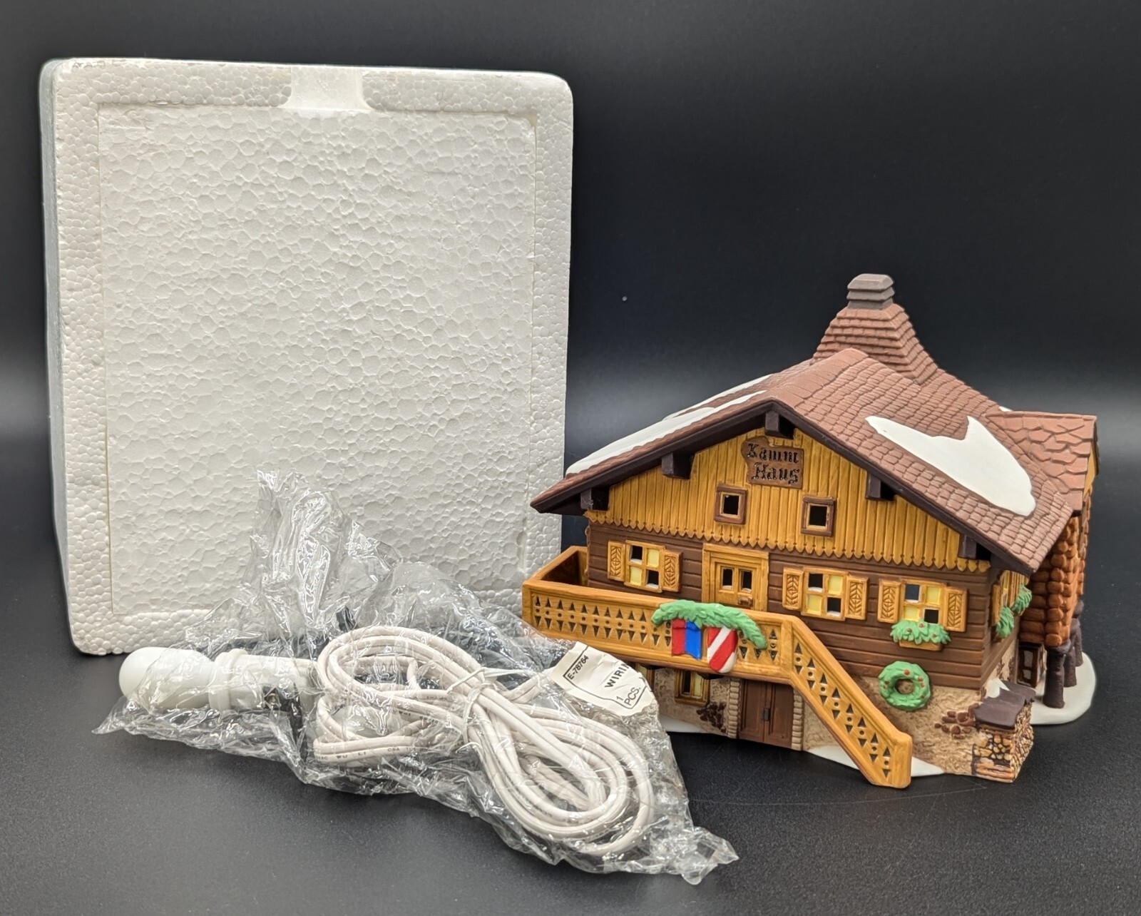 1995 DEPARTMENT 56 KAMM HAUS #56171 ALPINE VILLAGE SERIES HERITAGE COLLECTION