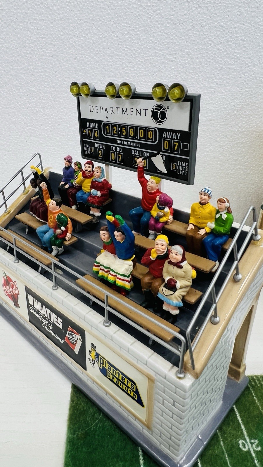Dept 56 Snow Village “Champsfield Stadium” 55001 Retired 1999 Excellent READ !