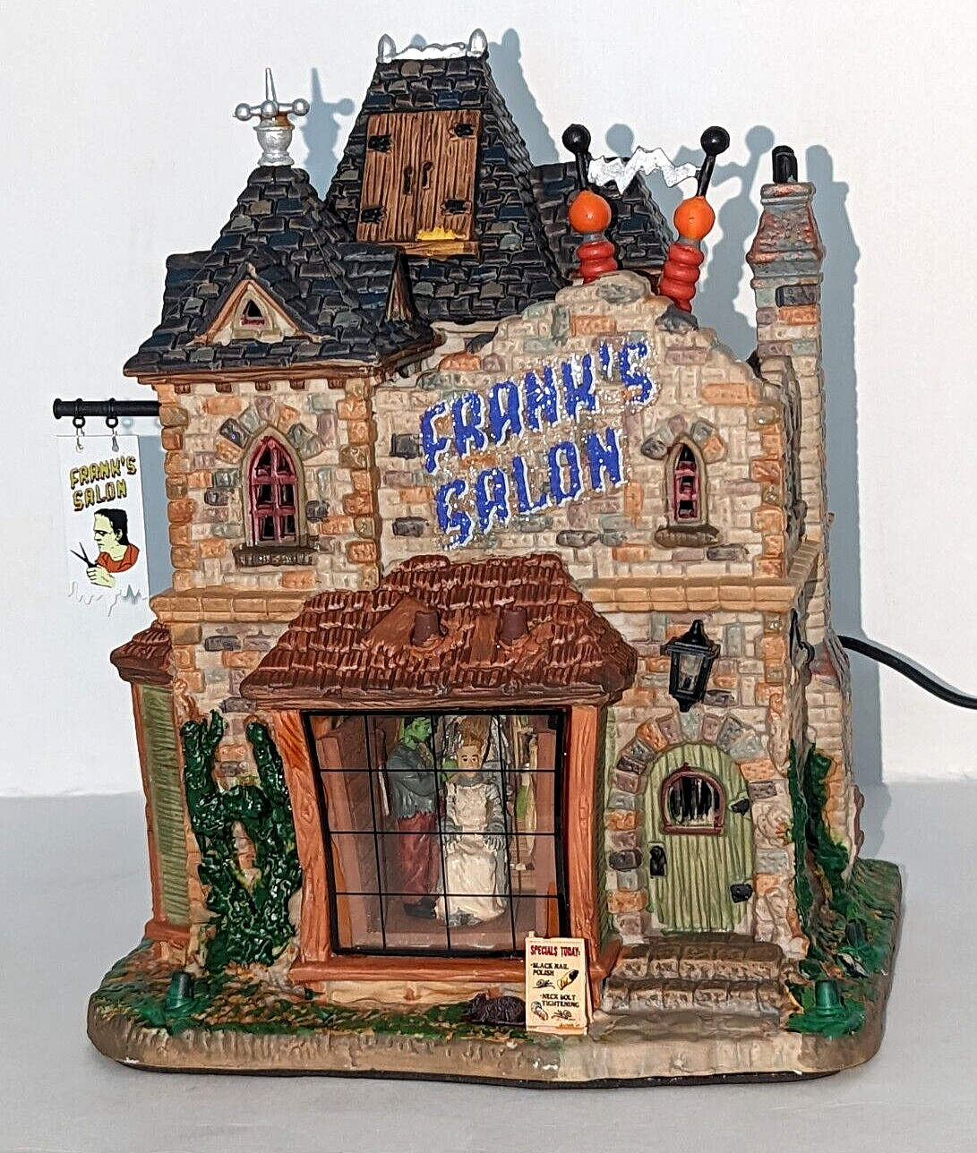 Lemax Spooky Town Franks Salon Frankenstein Hair Cut LED Sound Halloween Village