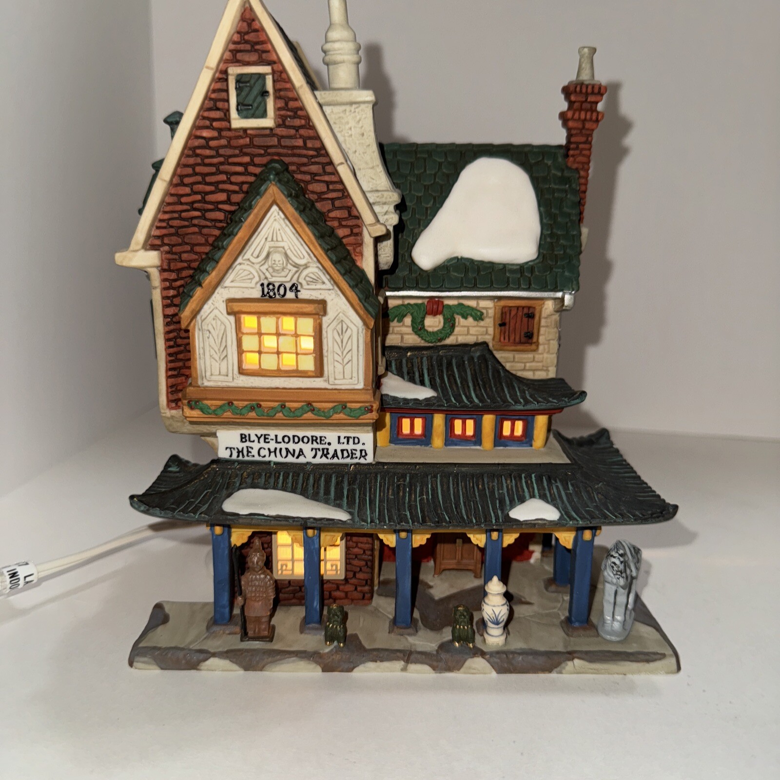 Dept 56 Dickens Village Series The China Trader 58447 Christmas Building 1999