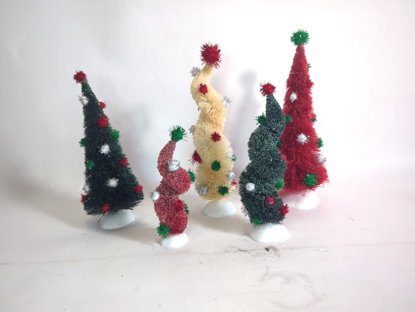 Dept 56 Tinsel Ball Trees 5 Piece Set Heritage Village 52971 B12