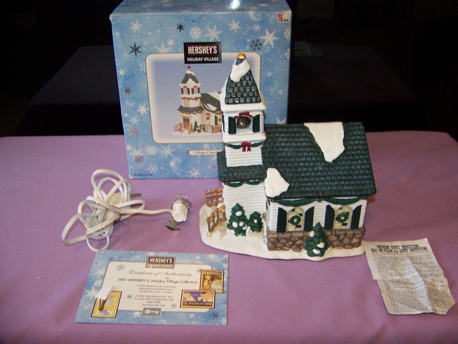 Hershey’s Holiday Village Village Church lighted Christmas house W/Box & Sign