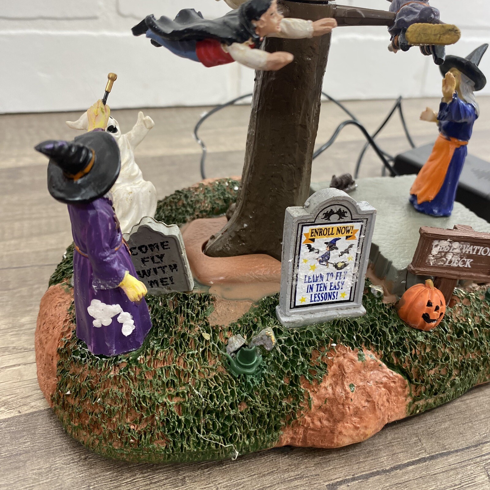 Lemax Spooky Town~Little Ghouls Flying School #64041 Lighted/Animated~Retired