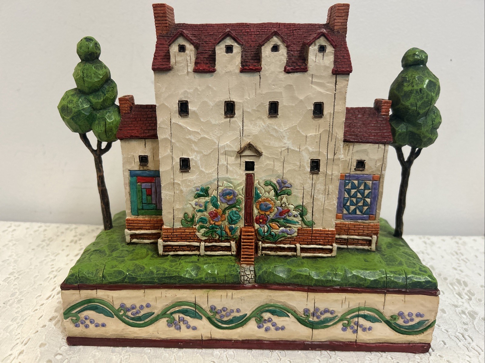 Jim Shore Main House Cabin Heartwood Creek #0000303 Enesco Group 8.5”x 8” Quilt