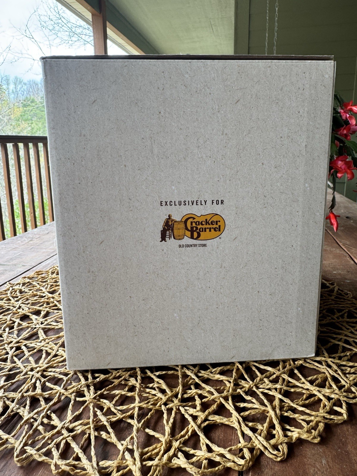 Lighted Ceramic House Cracker Barrel – Batteries Included Pre-owned Original Box