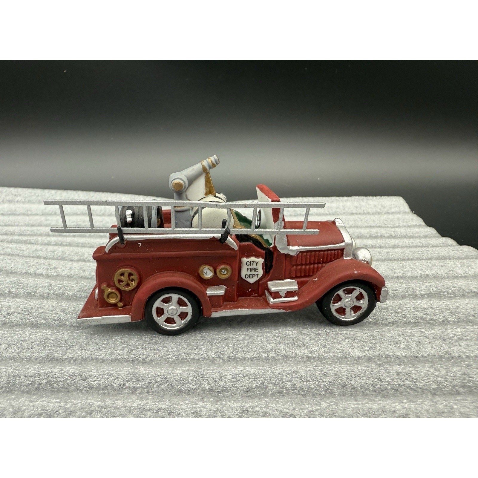 Department 56 “City Fire Dept” Fire Truck Heritage Village Collection 5547-6 Box