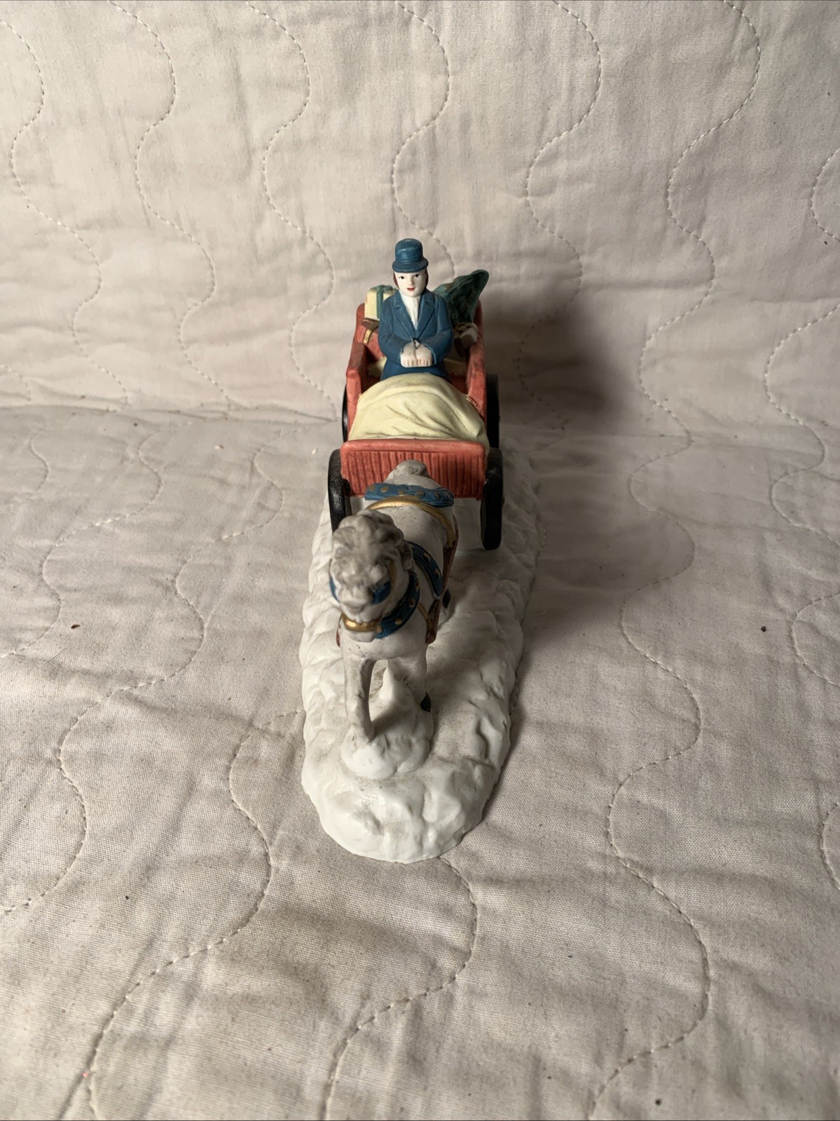 Christmas Valley Collection Series Horse Drawn Carriage 8″x4″x3″ Item #N257