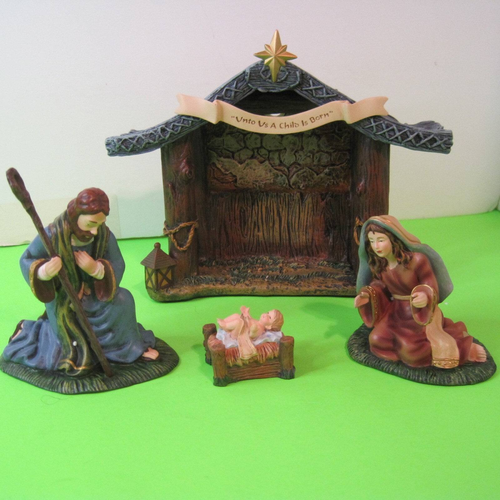 Thomas Kinkade The Holy Family & Holy Night Creche, Nativity Garland Hawthorne