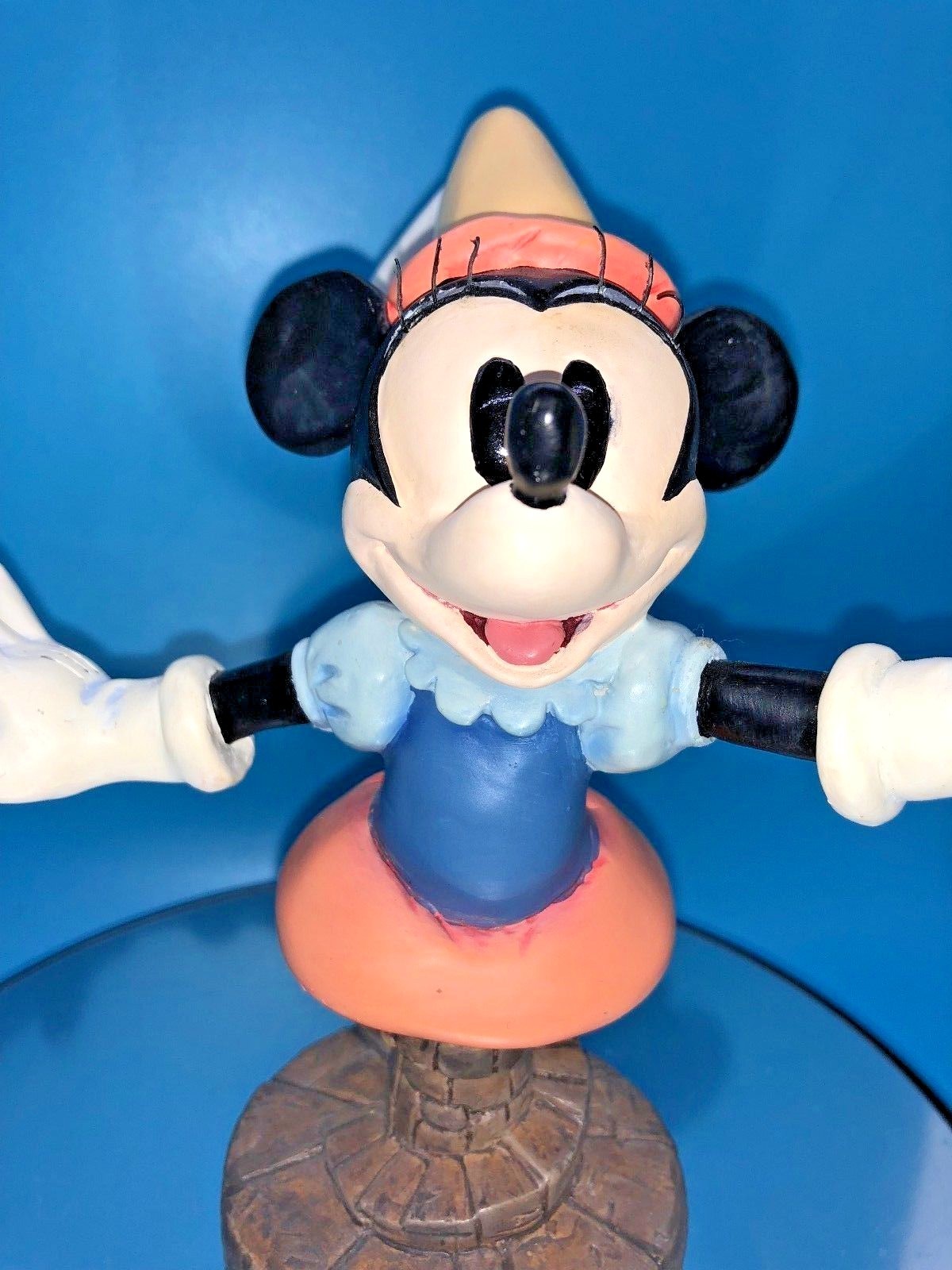 Disney’s Enesco Grand Jester Bust – PRINCESS MINNIE Statue/Figure