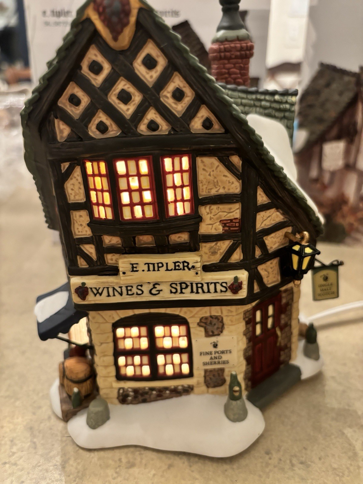 Dickens Village Series Gaslight Pubs And E. Tipler Agent For Wine And Spirits