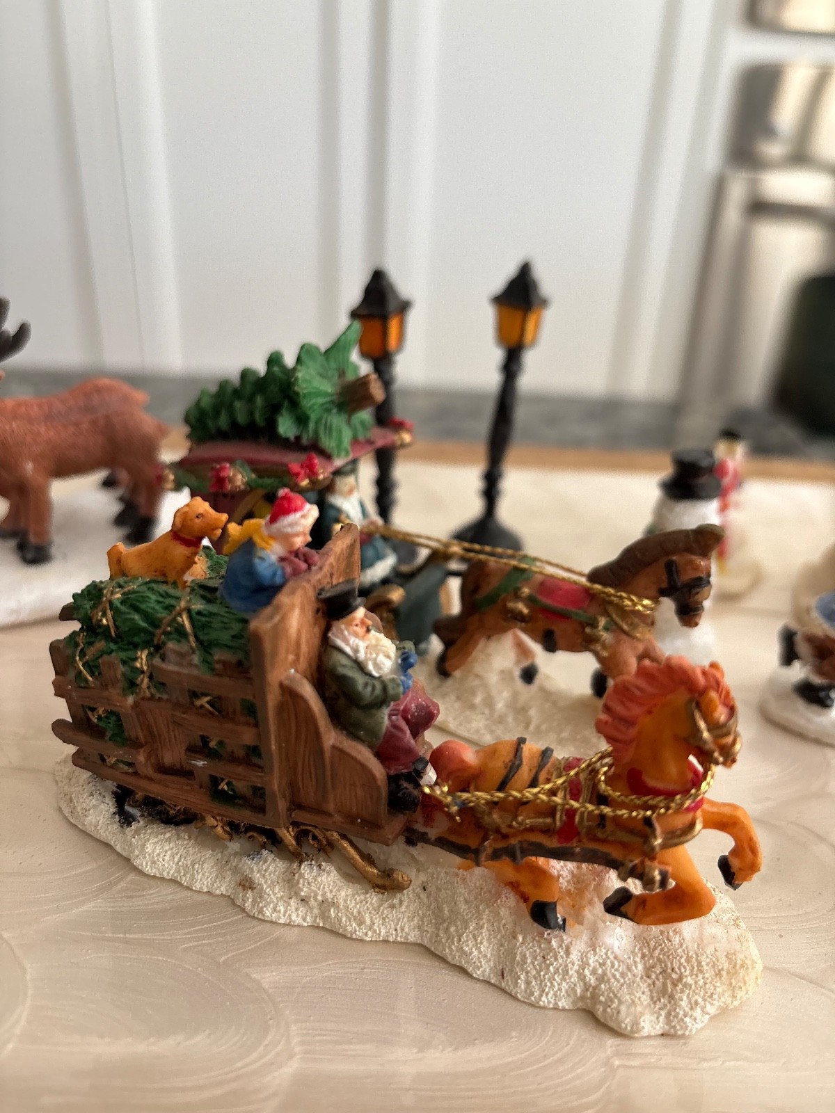 Christmas Village Figurines 11 pcs Snowmen Horse and Sleigh Dogs Deer